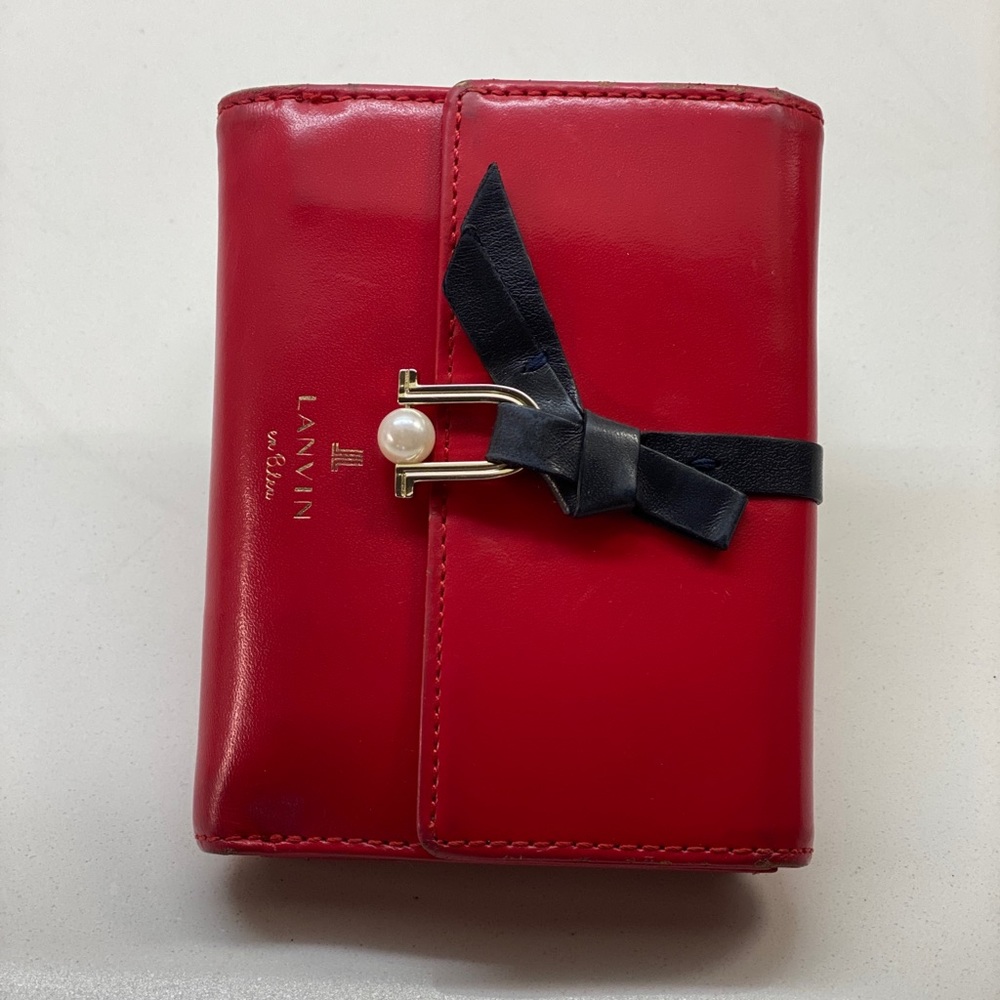 Lanvin en bleu women’s wallet. Red